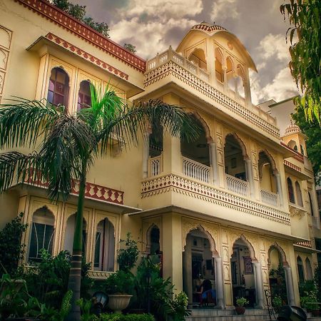 Krishna Palace - A Heritage Hotel Dźajpur Zewnętrze zdjęcie