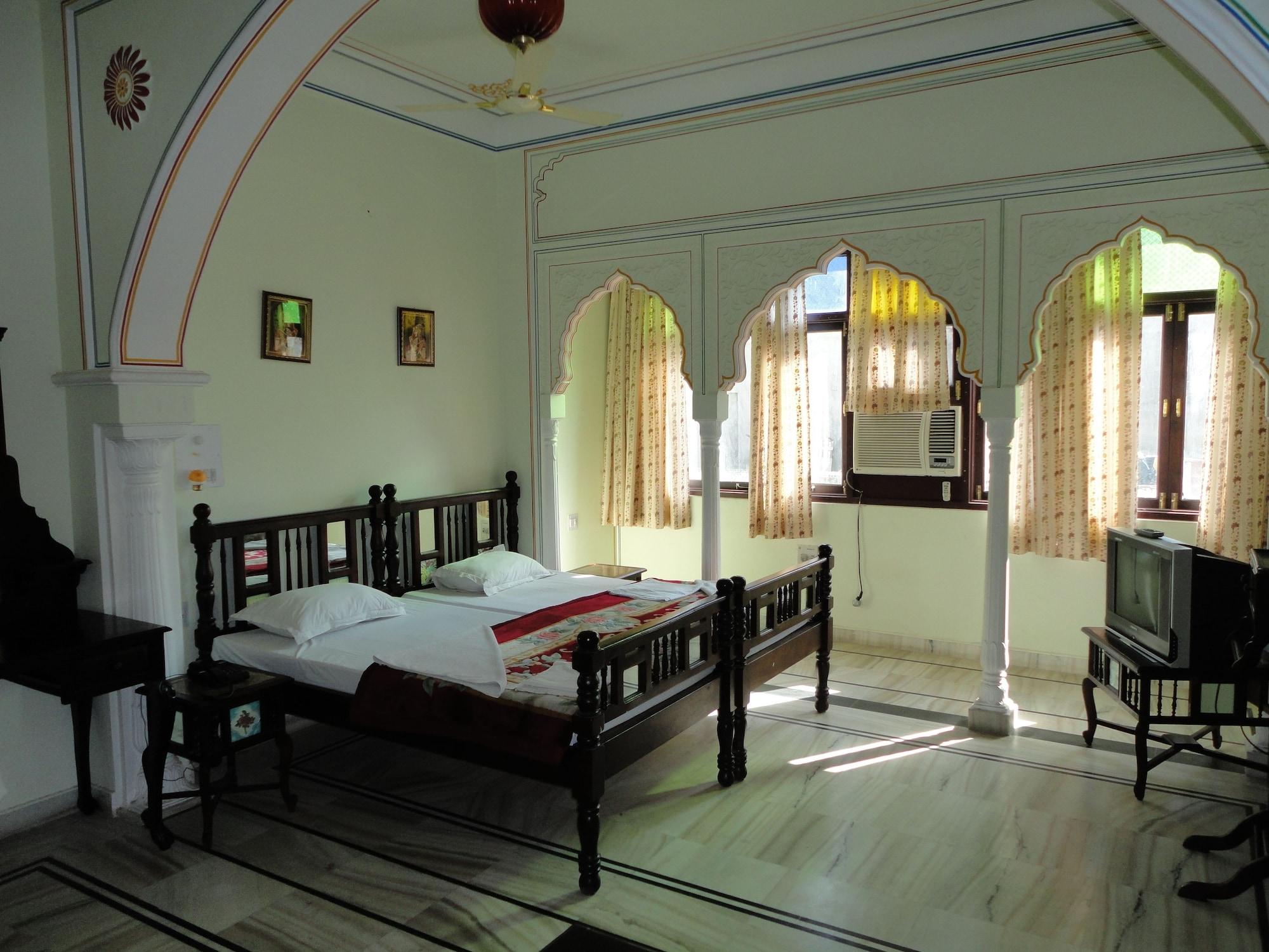 Krishna Palace - A Heritage Hotel Dźajpur Zewnętrze zdjęcie