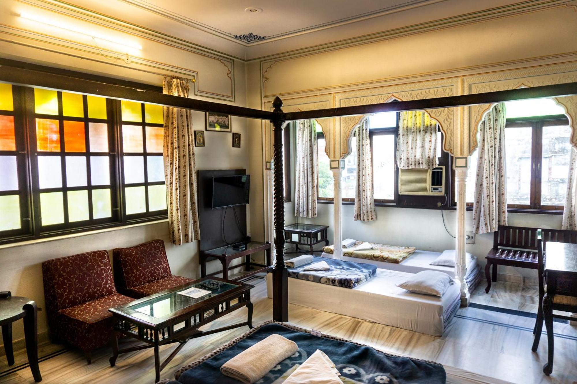 Krishna Palace - A Heritage Hotel Dźajpur Zewnętrze zdjęcie