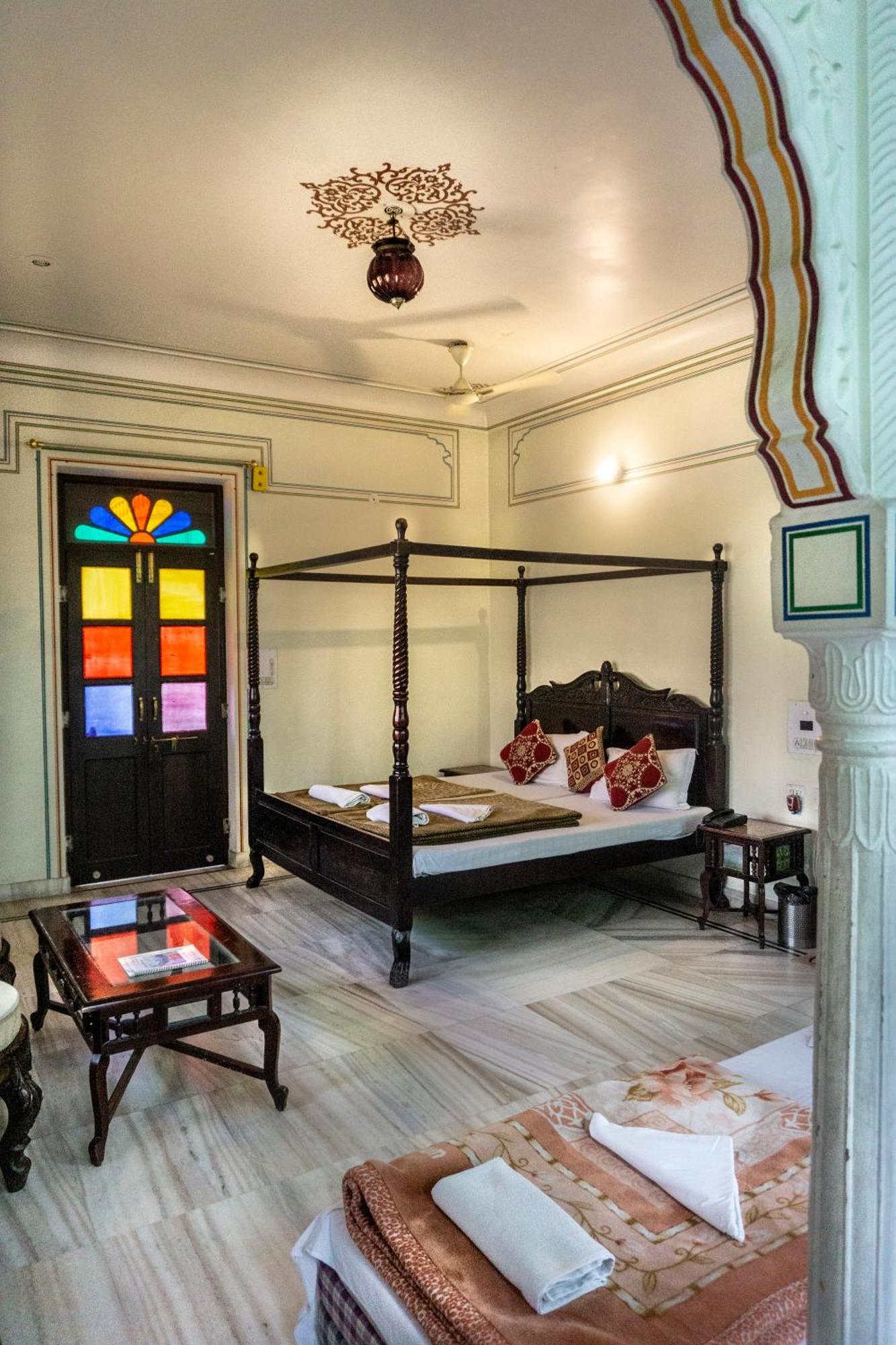 Krishna Palace - A Heritage Hotel Dźajpur Zewnętrze zdjęcie
