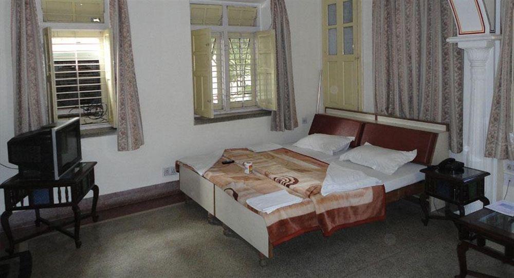 Krishna Palace - A Heritage Hotel Dźajpur Zewnętrze zdjęcie